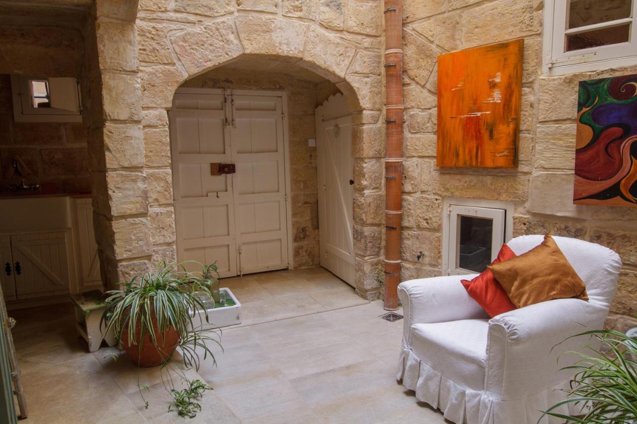 Town House Steeped In History Villa Rabat Buitenkant foto