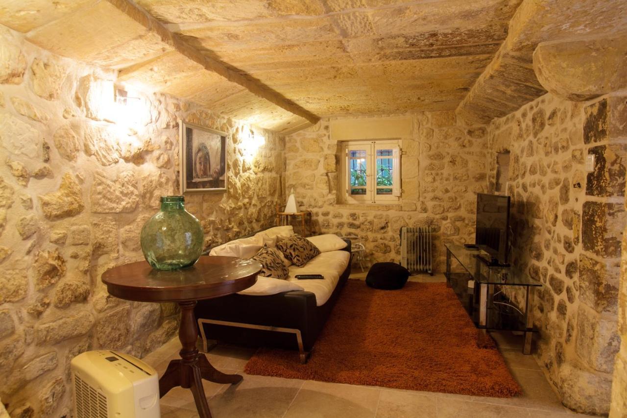 Town House Steeped In History Villa Rabat Buitenkant foto