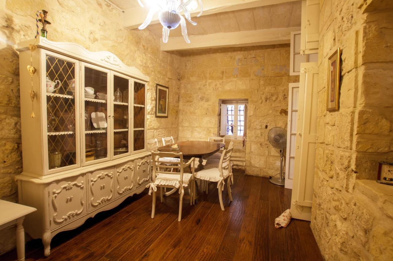 Town House Steeped In History Villa Rabat Buitenkant foto