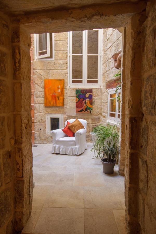 Town House Steeped In History Villa Rabat Buitenkant foto